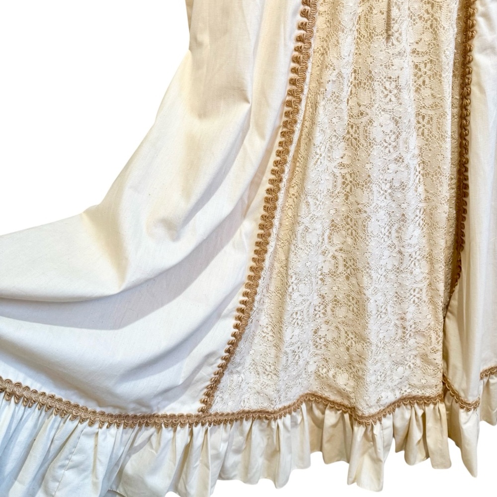 Vintage 1970s Gunne Sax Maxi Dress Size 7 Lace Ruffle Rare w/ Original 70s Photo - Picture 7 of 14